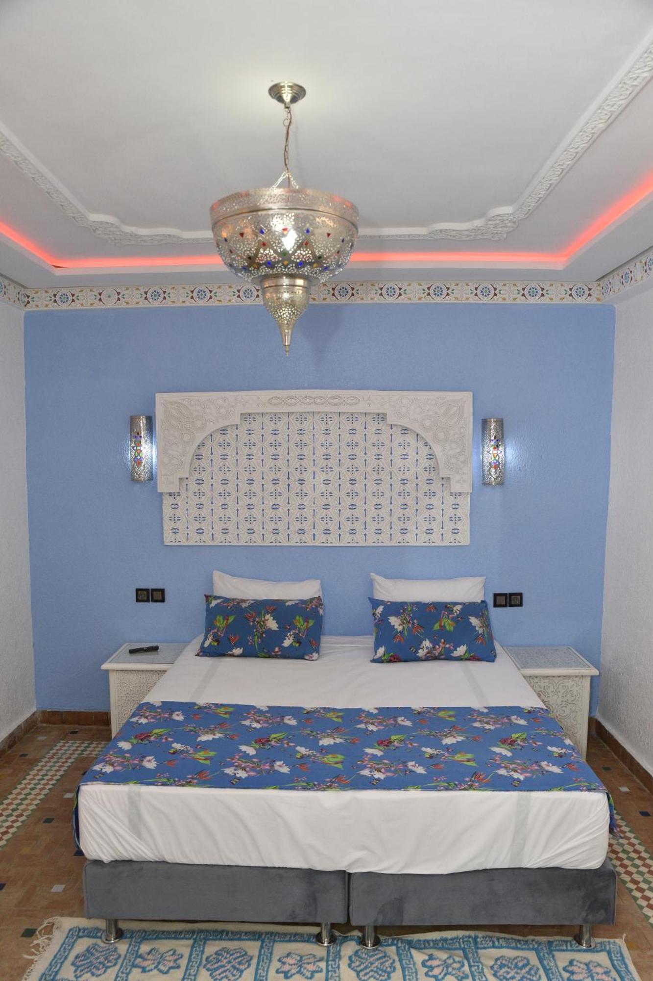 Riad Golf Stinia 2 Meknes Exterior photo